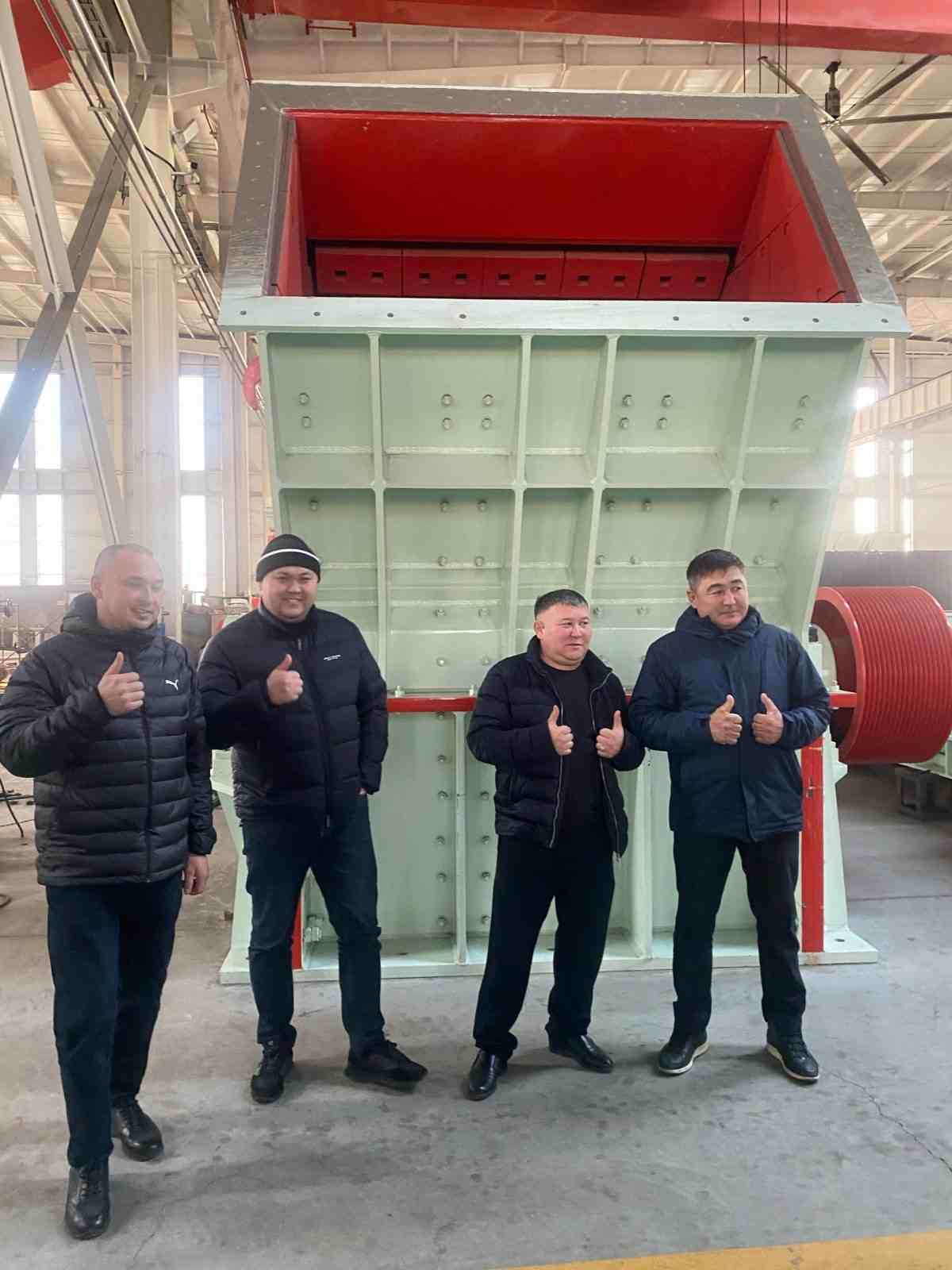 WSHT Impact Crusher Machine de façonnage de pierre de concassage de pierre L